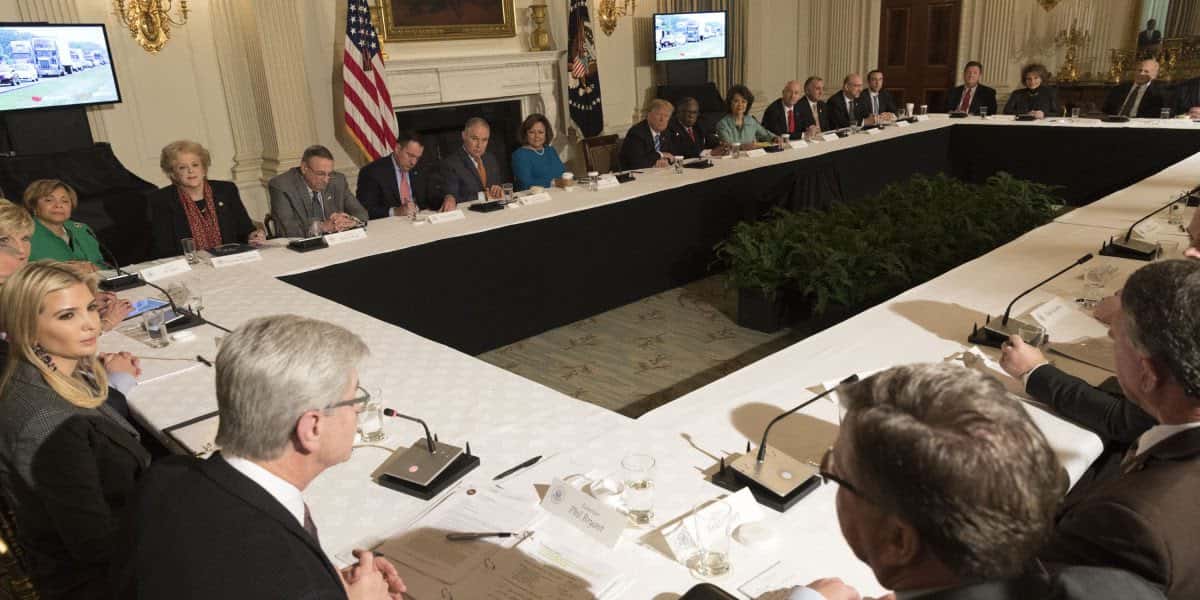 National Economic Council discusses White House infrastructure plan. (White House photo)