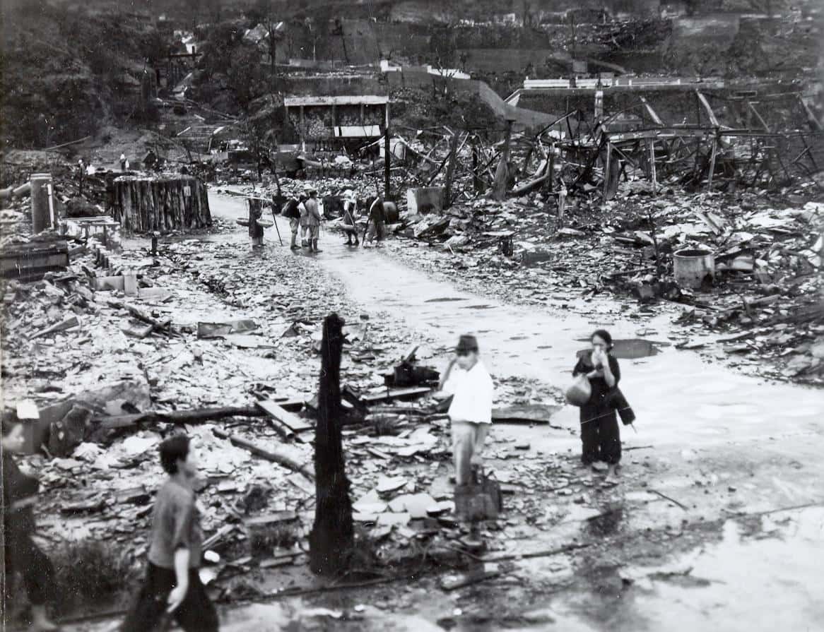 Photos: Nagasaki ruins in September-October 1945.  Photo from the National Archives, United Kingdom. No known copyright restrictions, public.  