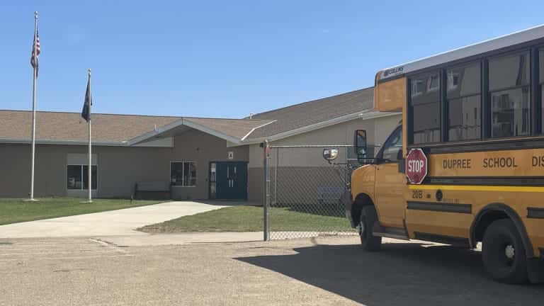 dupree-school-entrance