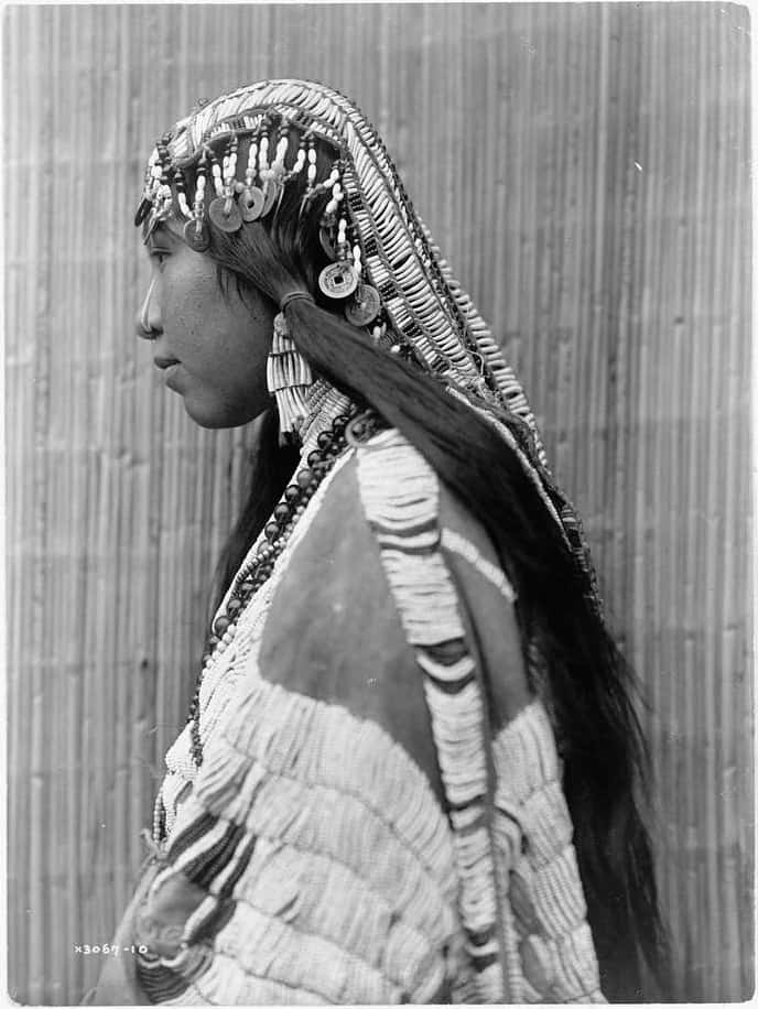 Edward S. Curtis Collection. Published in: The North American Indian / Edward S. Curtis. [Seattle, Wash.] : Edward S. Curtis, 1907-30, Suppl. v. 8, pl. 279.