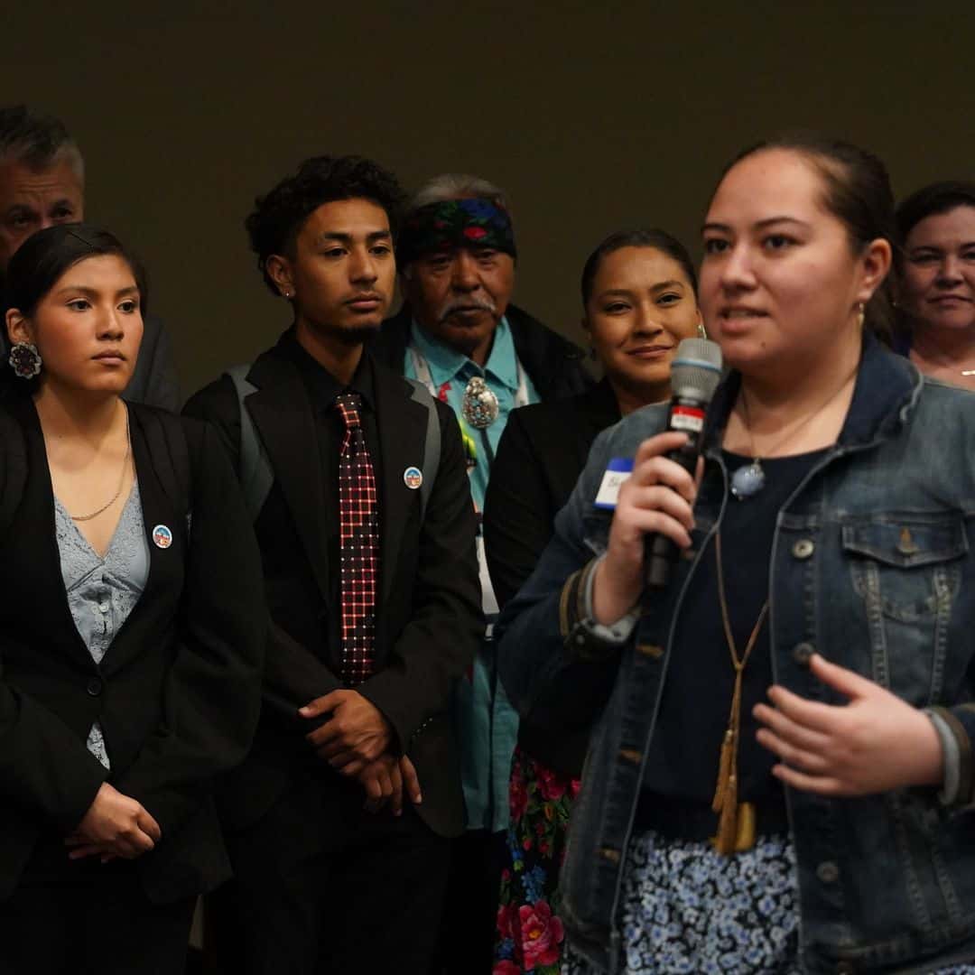 Bheri Rose Hallam gives Senator Lisa Murkowski a Mandan name