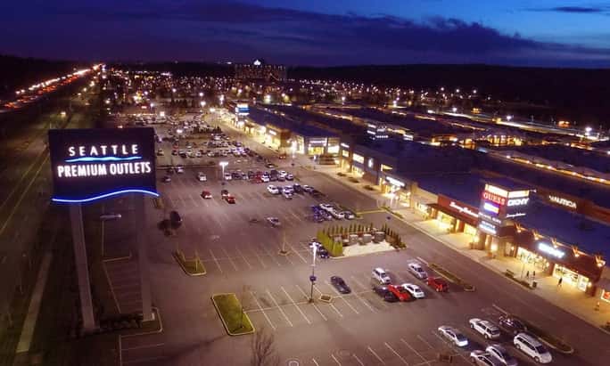 Seattle Premium Outlets